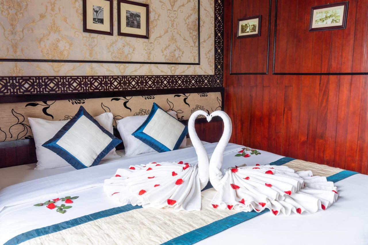 Hotel Legend Cruise Ha Long Exterior foto