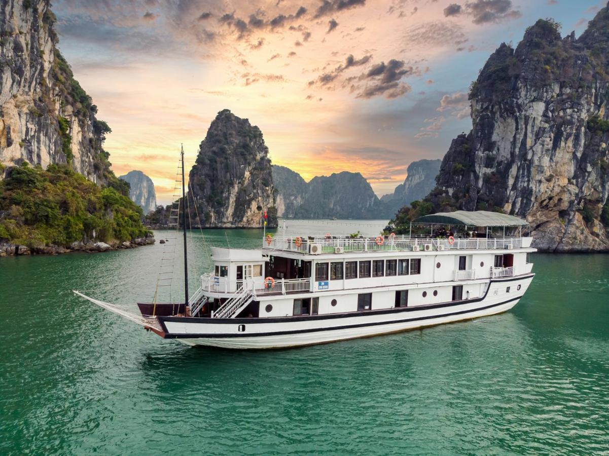 Hotel Legend Cruise Ha Long Exterior foto