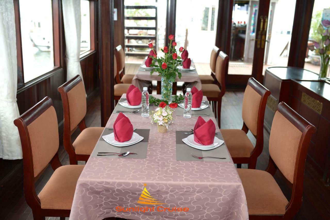 Hotel Legend Cruise Ha Long Exterior foto